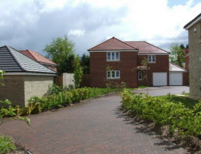 19. HAYNES CLOSE